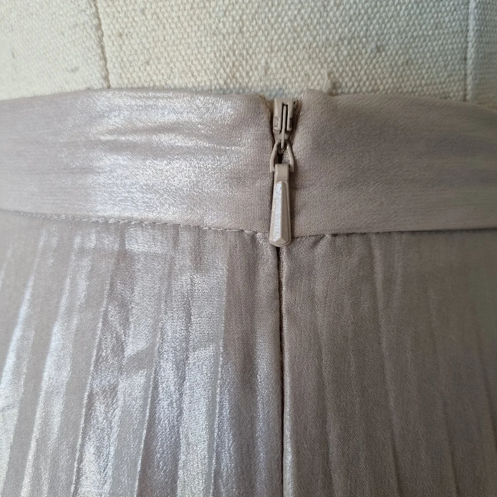Forever New Metallic Beige Pleated Midi Skirt fits Size 14 - Picture 5 of 9